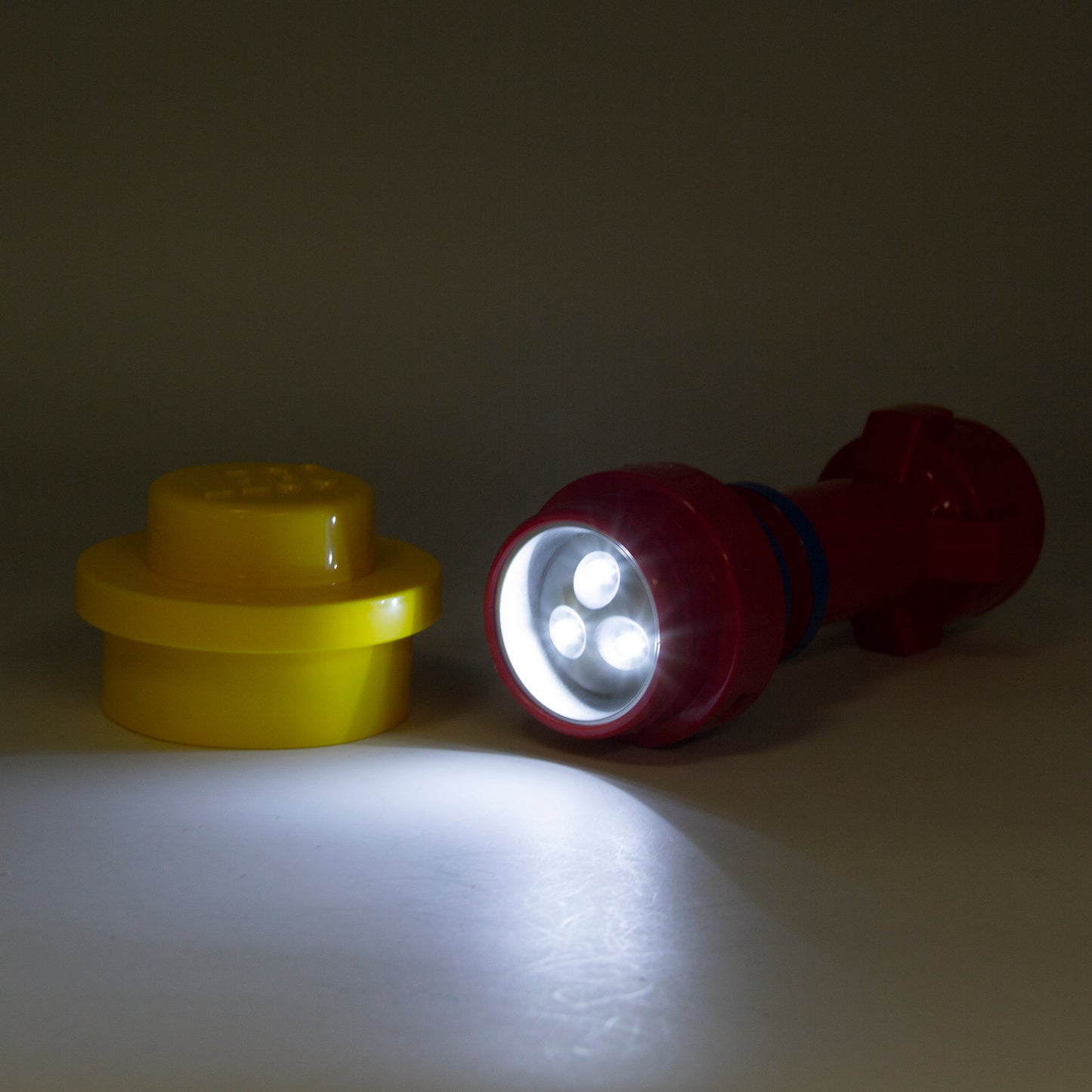 IQ LEGO® Iconic Torch Flashlight Red (FL4)